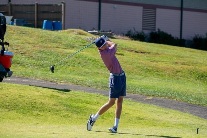Erfmann Finishes the Day Strong, Tied for Sixth Place