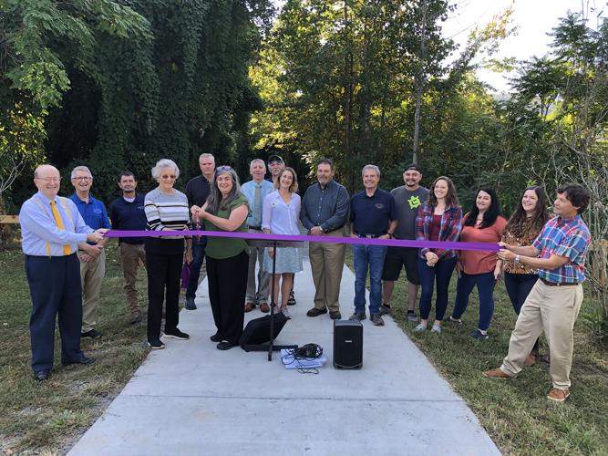 Ribbon-cutting ceremony held for Peavine Trail section on State Street in Marion