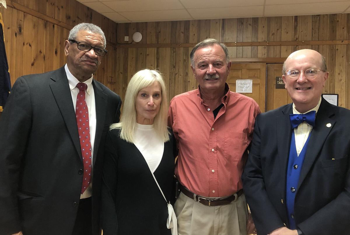 Marion City Council honors Allen and Debra Gurley as Citizens of the Month