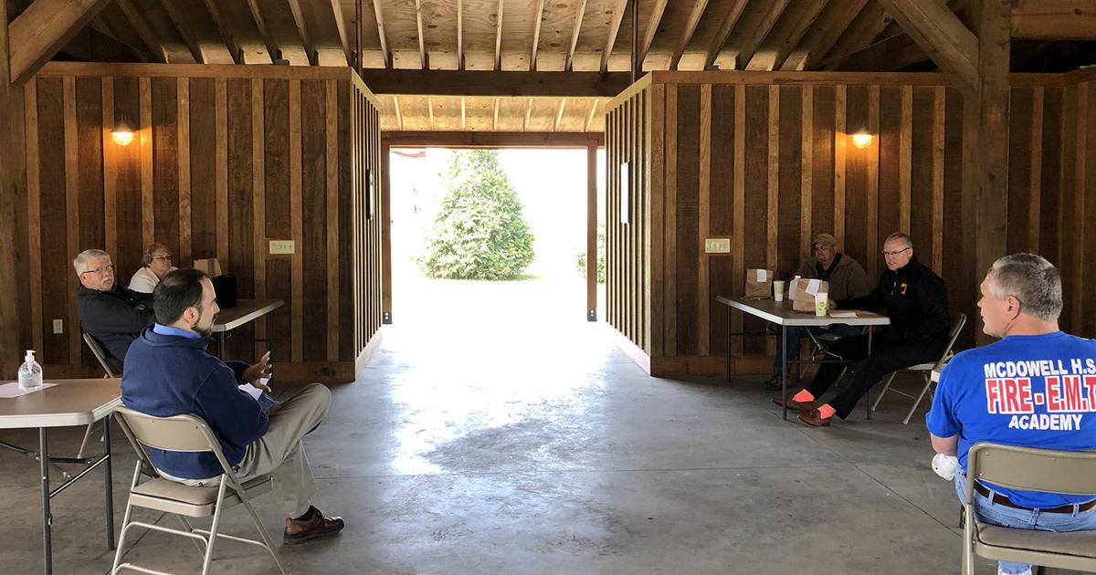 McDowell commissioners agree to close County Administration Building to