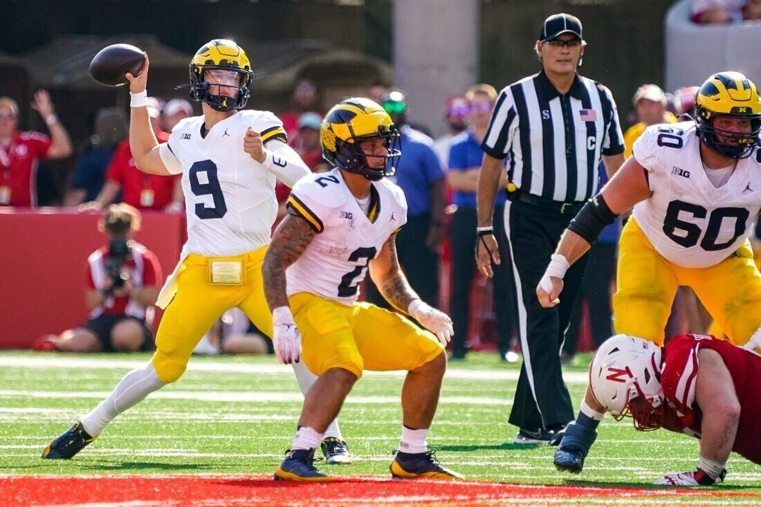 10 Tom Brady Michigan Wolverines For Men's Alumni Football Game