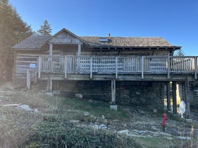 The LeConte Lodge recreation building at Great Smoky Mountains National Park is being demolished, according to the National Park Service.
