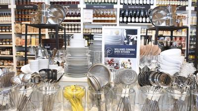 BIZ-US-COMPANIES-TARIFF-REFUNDS-FILEPIC-MCT