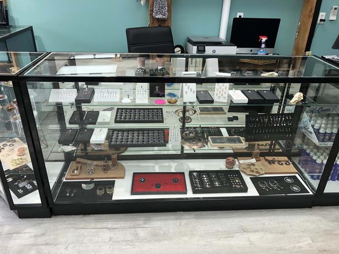 Diamond Thieves returns to Marion with new shop