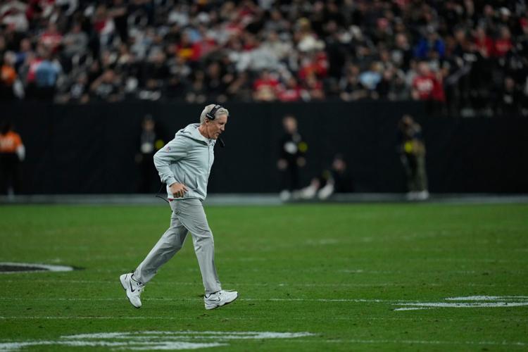 Chiefs Raiders Football