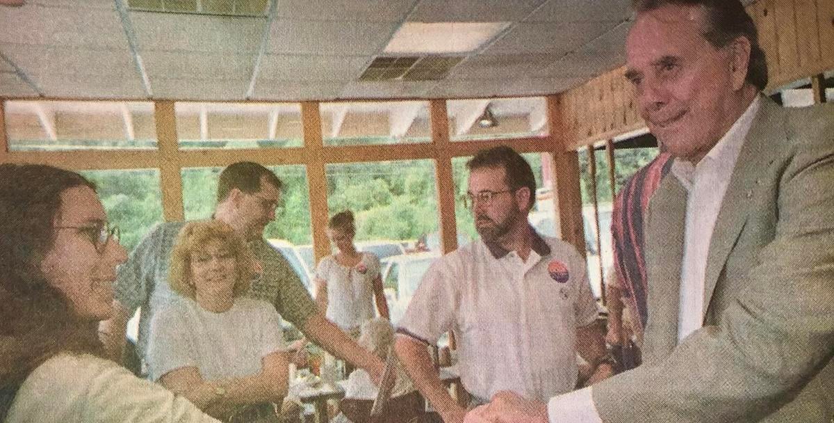 Bob Dole’s visit to Marion in 2002 remembered