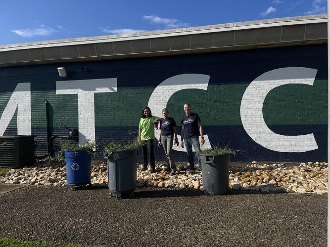 Days of Service 11 Dr. James Kelley, Joan Weiler, Madalyn Gaito  (MTCC, MEC, MAI).jpg