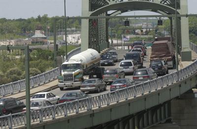 LOCAL PEACE BRIDGE TRAFFIC GEE (copy)