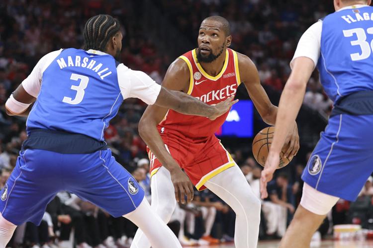 BASKETBALL-NBA-HOU-DAL/
