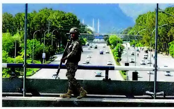 ISRAELI STRIKES THREATEN IRAN TRUCE