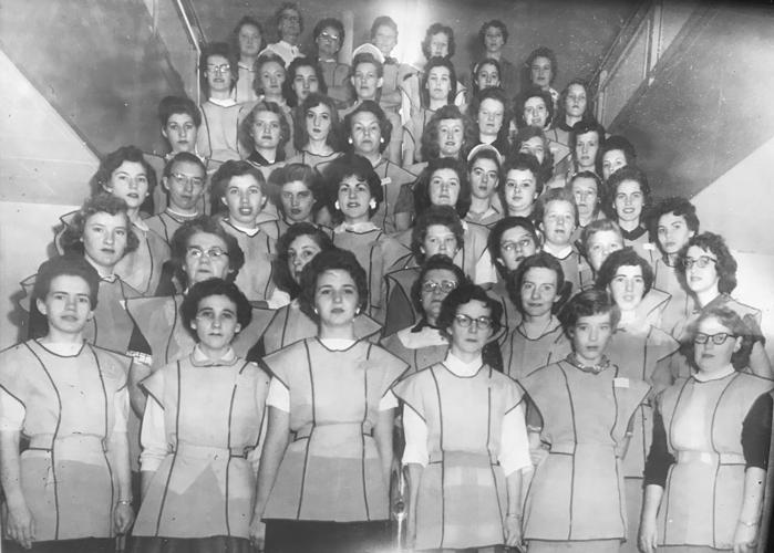 081524-mmn-news-roses-p3