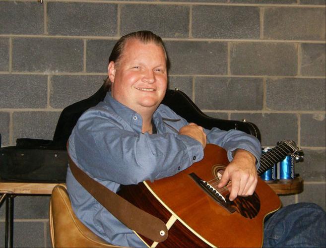 Friends, colleagues mourn the loss of bluegrass musician Jeff Davis
