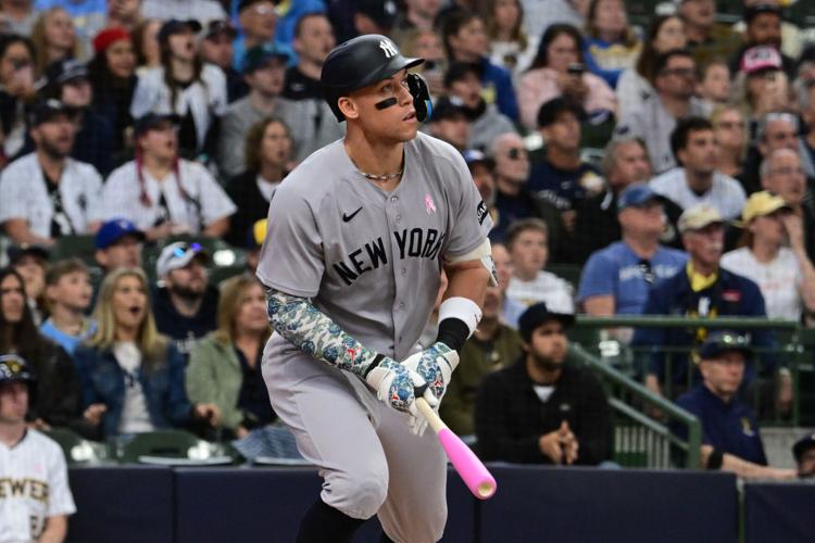MLB: New York Yankees at Milwaukee Brewers