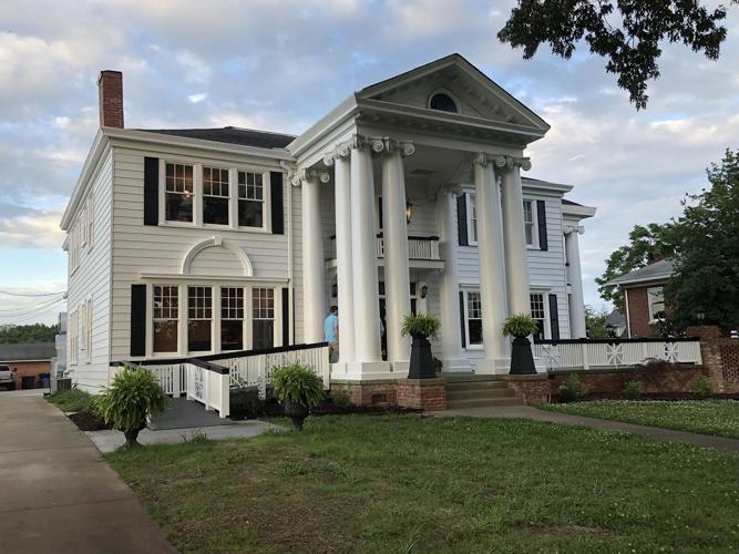 Marion looking back 6.jpg