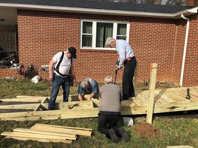 Local veteran gets new ramp with lumber donated by Lowe’s