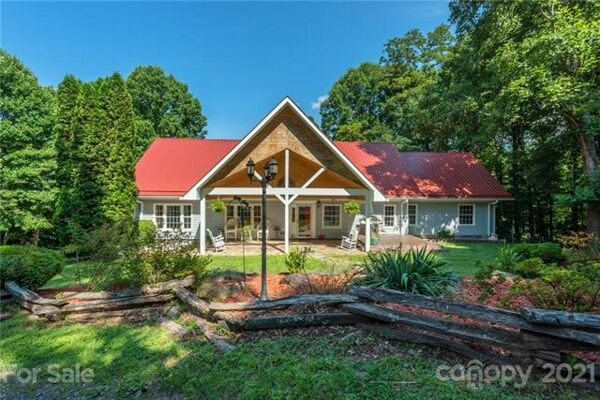 2 Bedroom Home in Black Mountain - $575,000