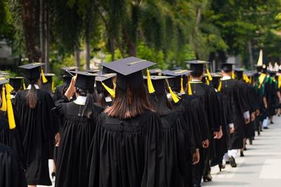 Student loan debt report: Signs of strain heading into 2027, according to new Credit Karma data