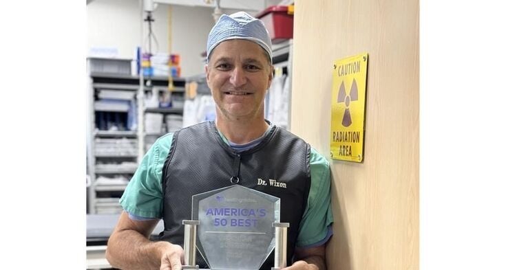 When to refer to vascular surgery: red flags, timing and care coordination.
