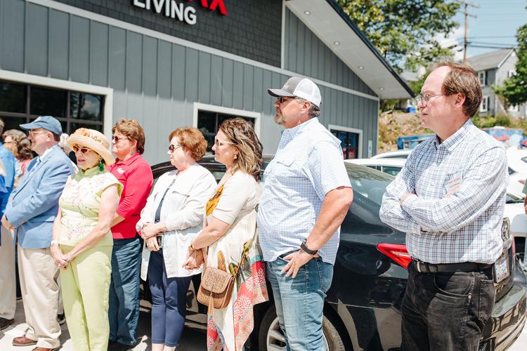 RE/MAX real estate now has new office in Marion