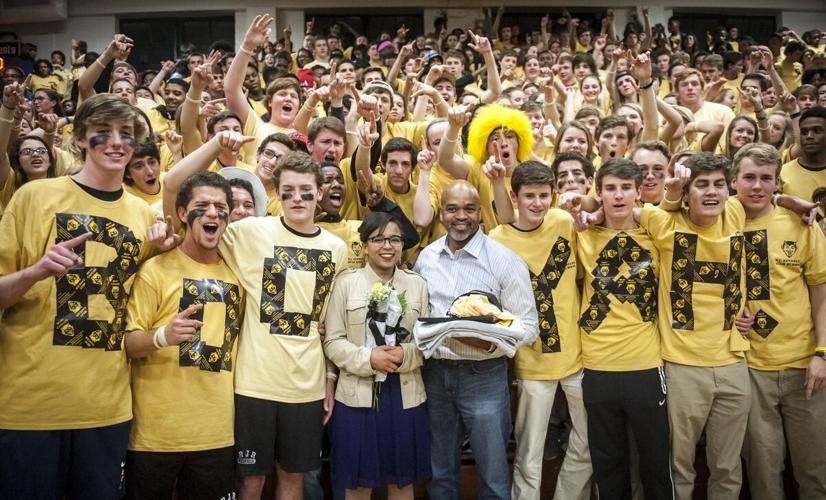 Reynolds students pay tribute to Stuart Scott