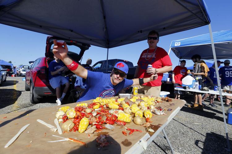 SPORTS CHARGERS AT BILLS
