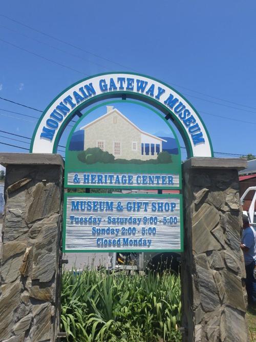 Mountain Gateway Museum sign.jpg