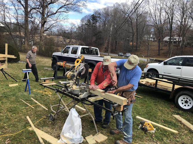 Local veteran gets new ramp with lumber donated by Lowe’s
