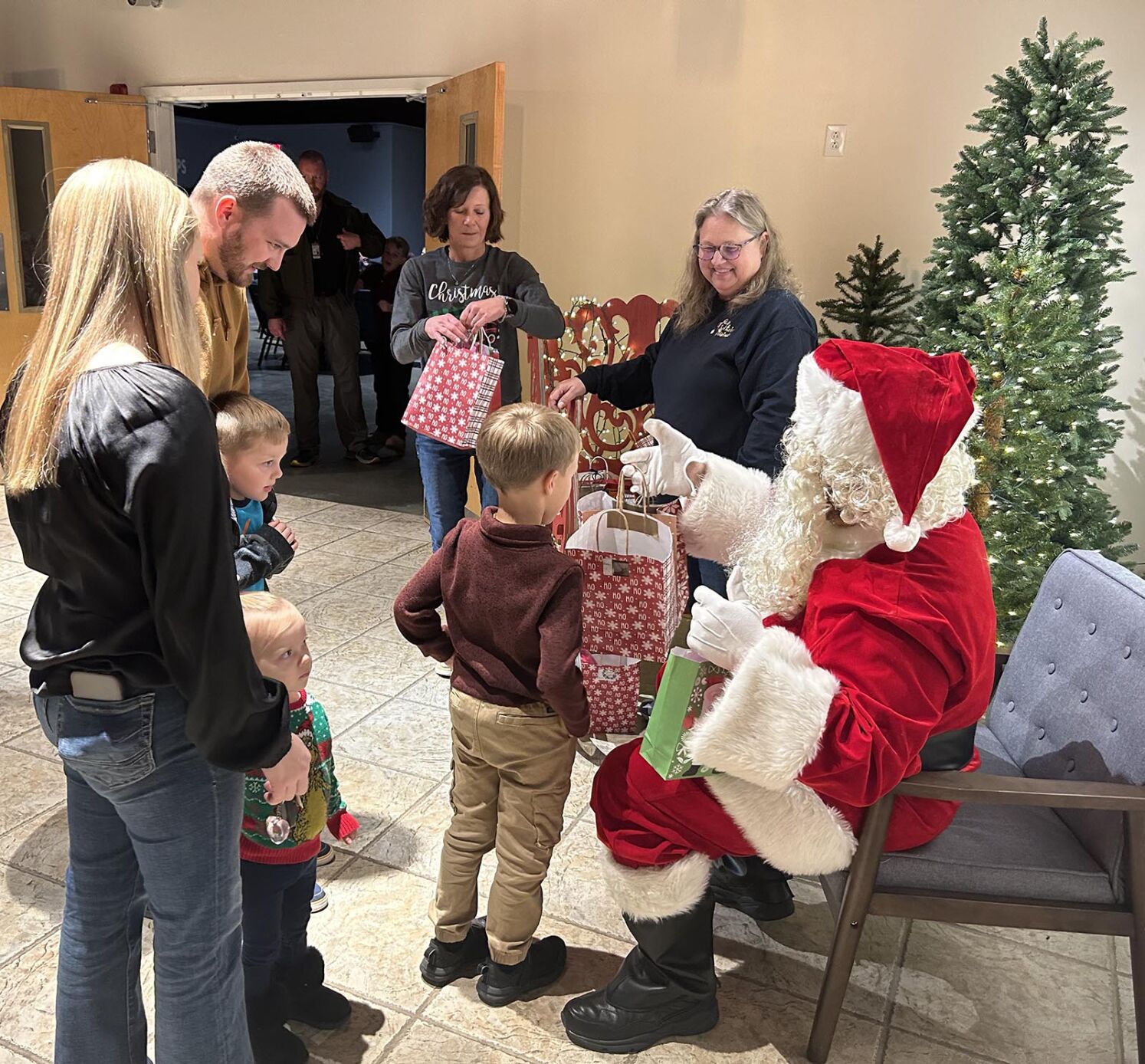 McDowell Sheriff’s Office Gives Employee Of The Year Award