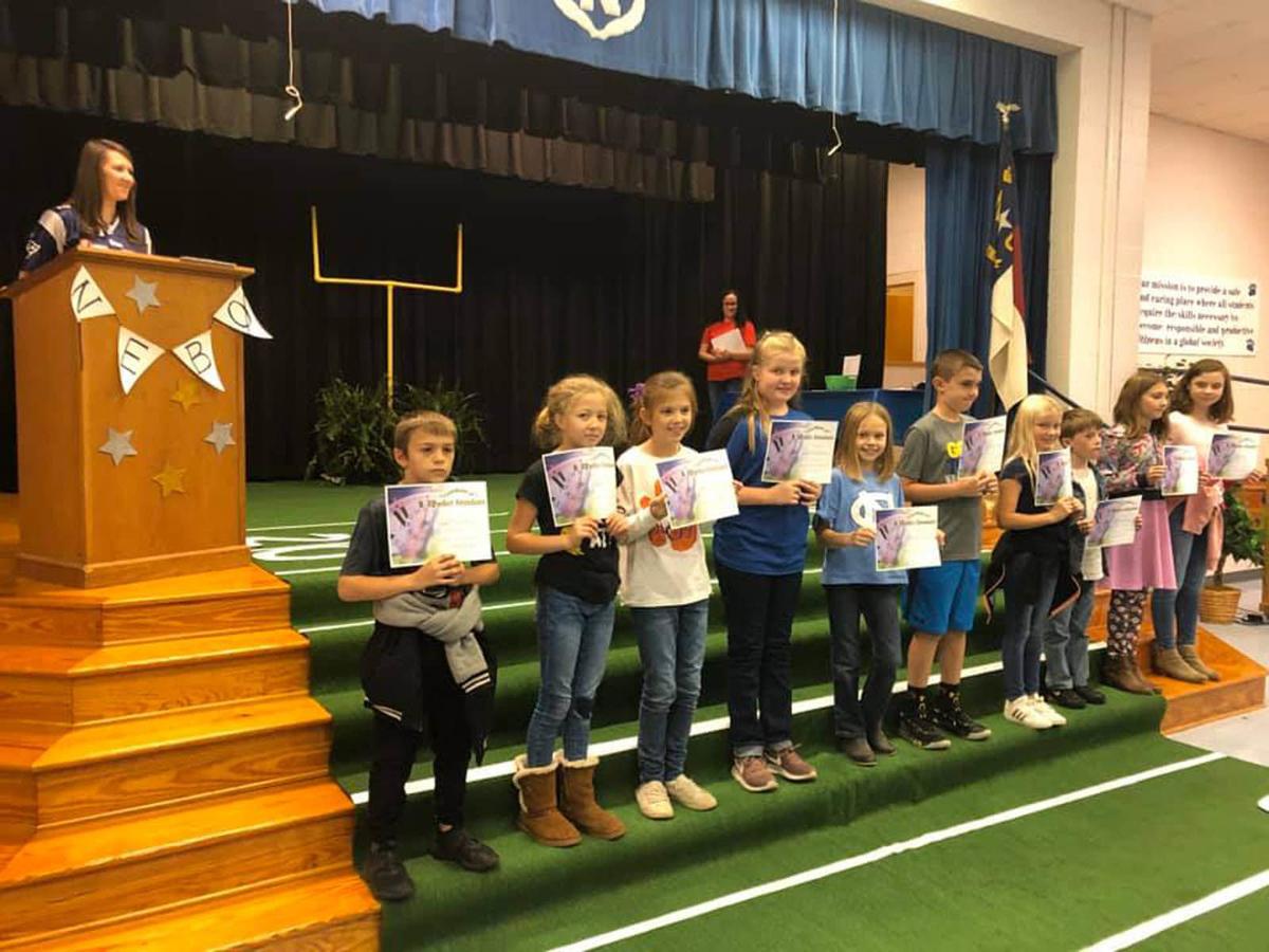 Nebo students, staff honor Coach Laney Mmn