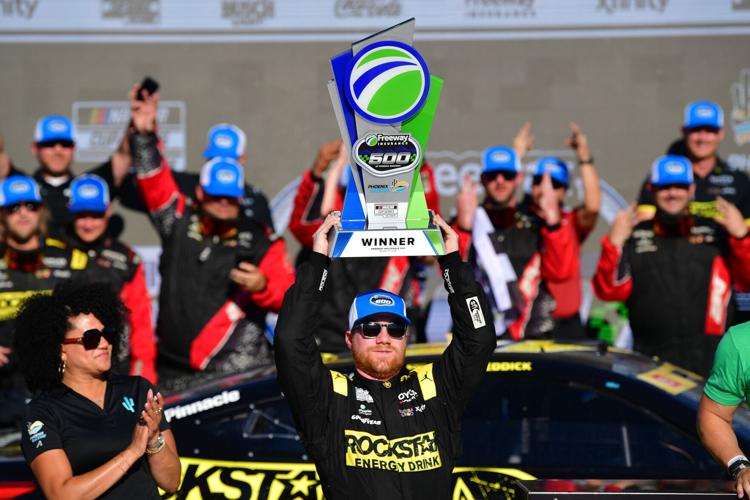 NASCAR Cup Series: Freeway Insurance 500
