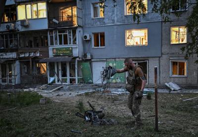 UKRAINE-CRISIS/ATTACK-ZAPORIZHZHIA