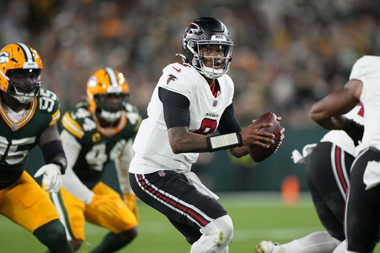FOOTBALL-NFL-GB-ATL/