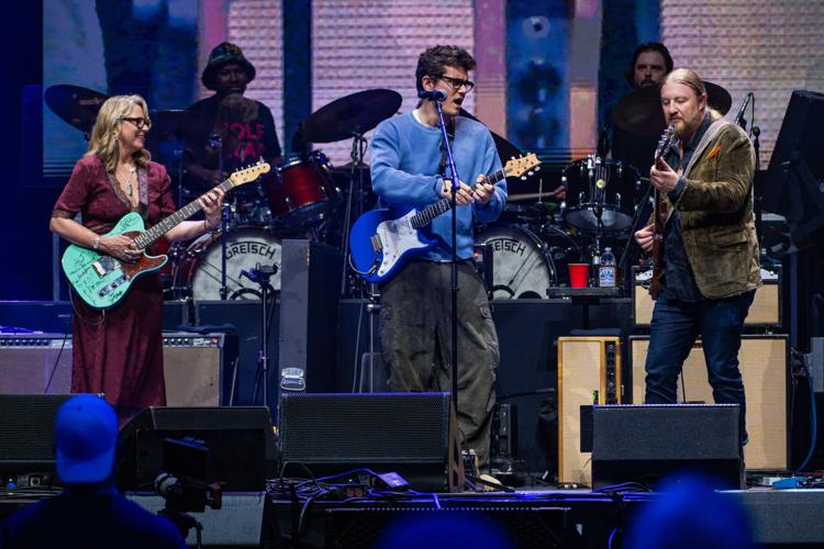 Eric Clapton Crossroads Guitar Festival -- Night 1