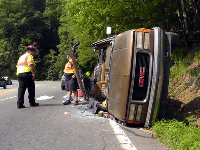 IMAGE: 1 injured in NC 226 North rollover