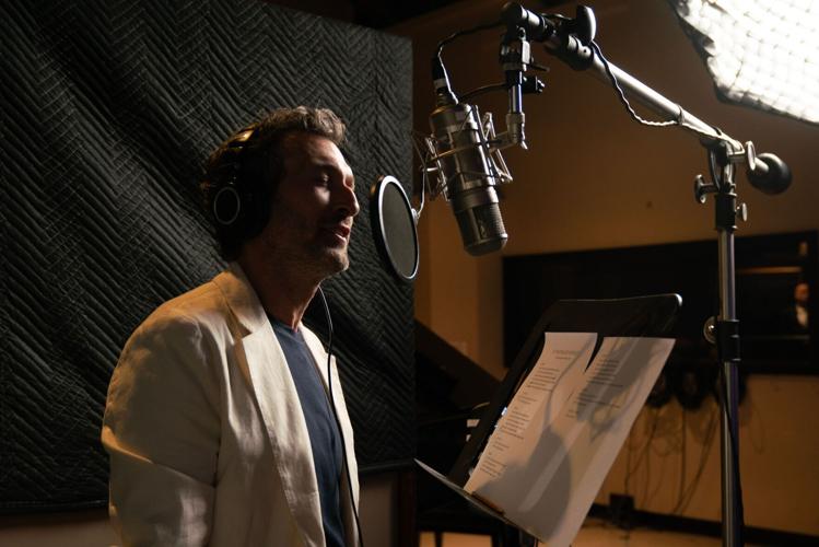 Aaron Lazar