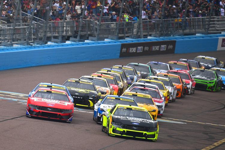 NASCAR Cup Series: Freeway Insurance 500