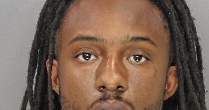 Smyrna man accused of grabbing officer’s gun during Best Buy shoplifting arres...