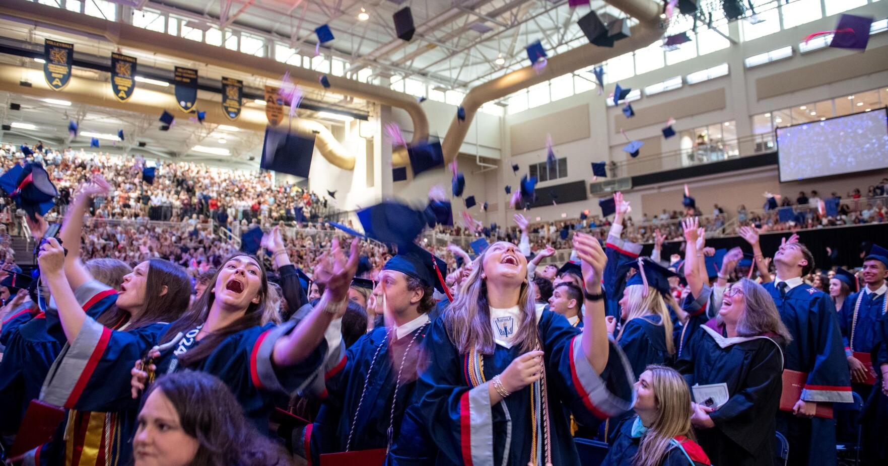 More than 600 graduate from east Cobb's Walton High School - Vimarsana News