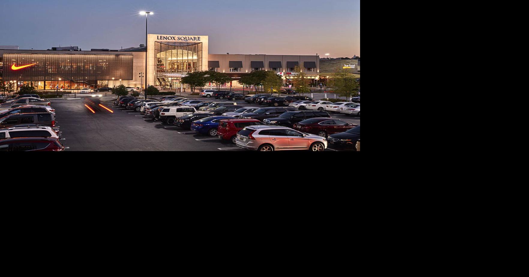 Lenox Square - Super regional mall in Atlanta, Georgia, USA 