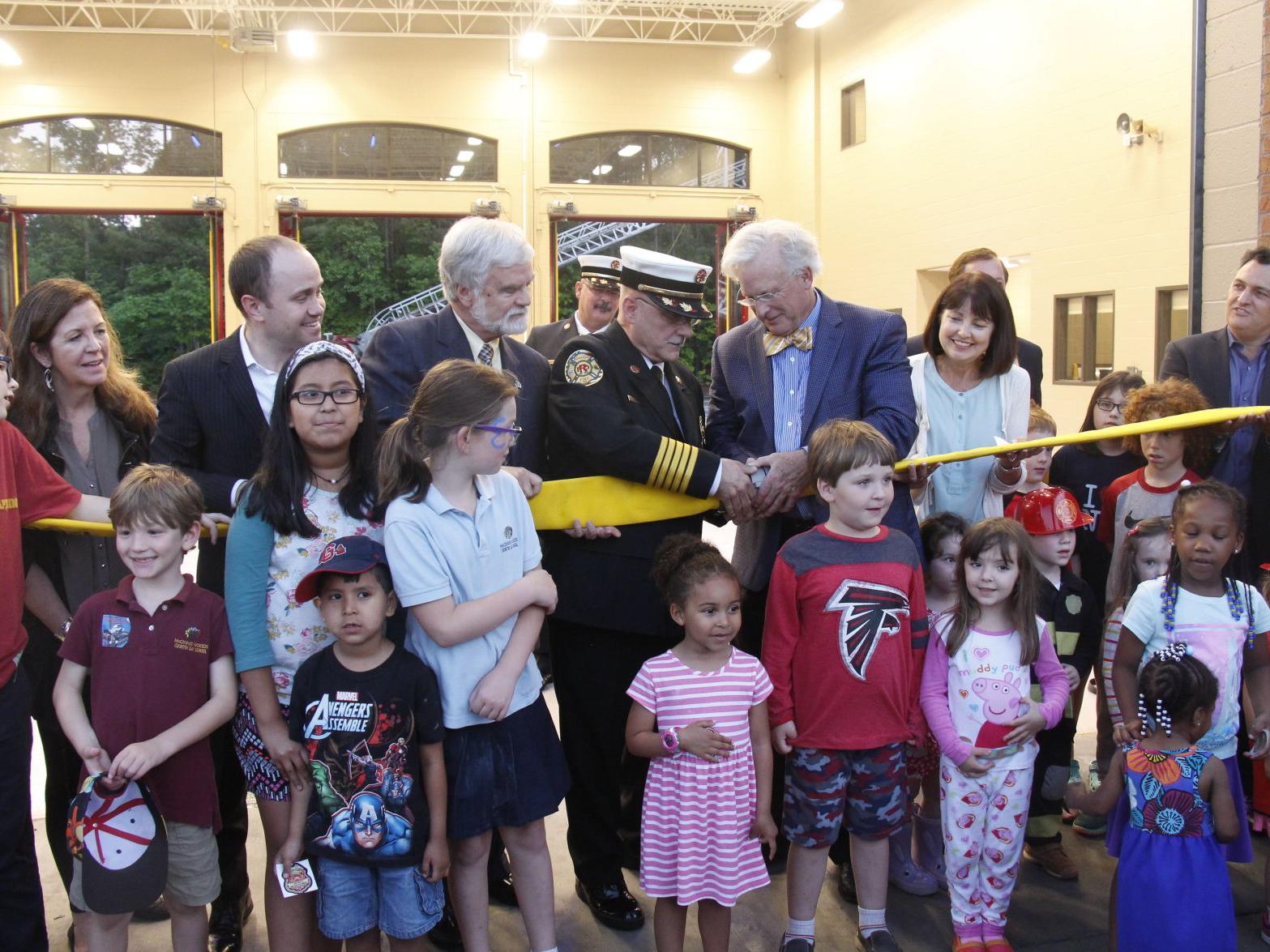 Roswell Fire Department Officiates Service Of New Fire