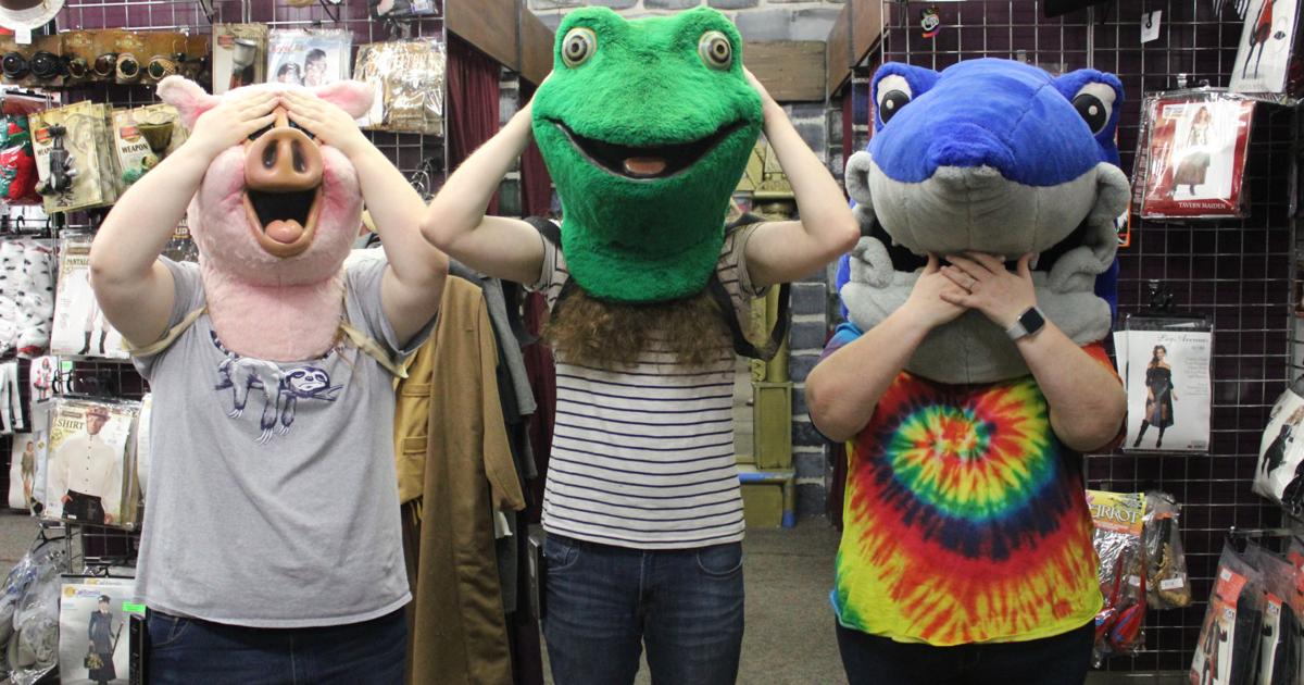 Halloween fun at Eddie's Trick Shop | News | mdjonline.com