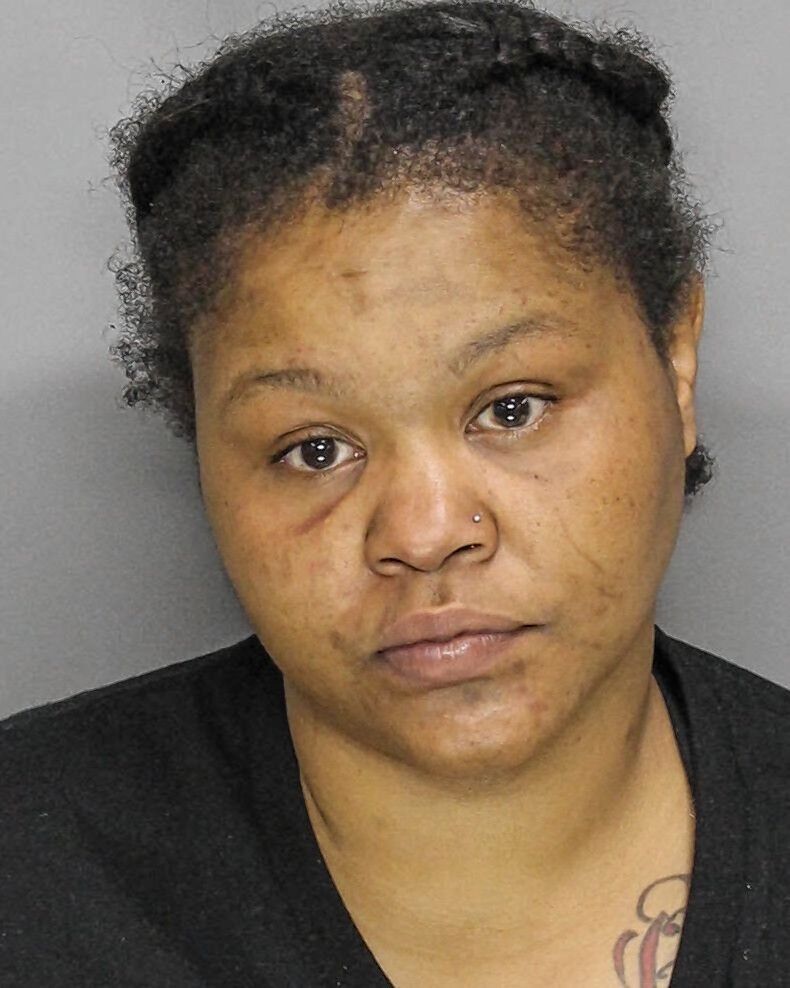 Marietta woman accused of DUI hit-and-run, biting officer in Smyrna ...