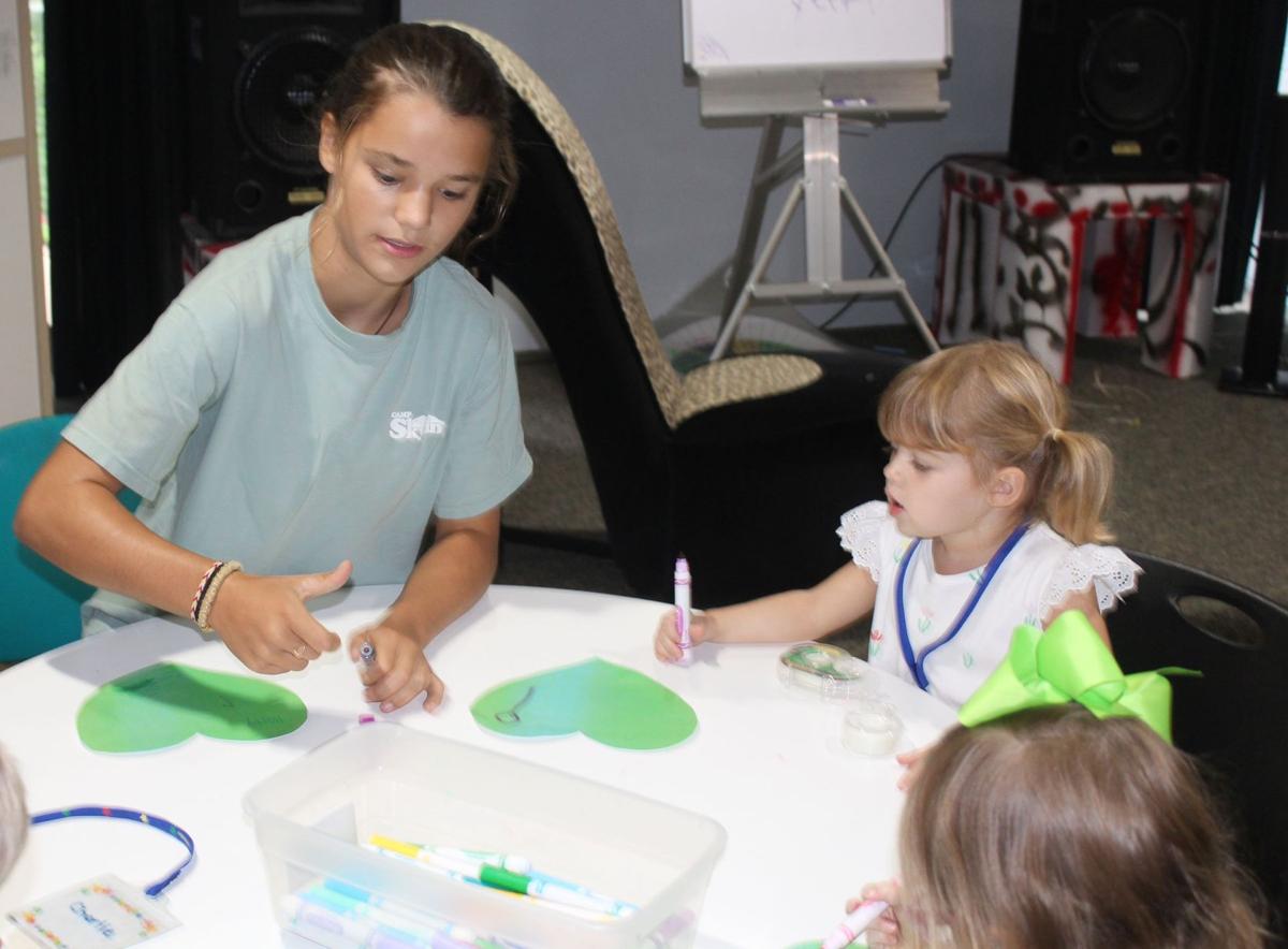073119_MNS_life_full_St_Annes_VBS_005 Blair Ecker with campers