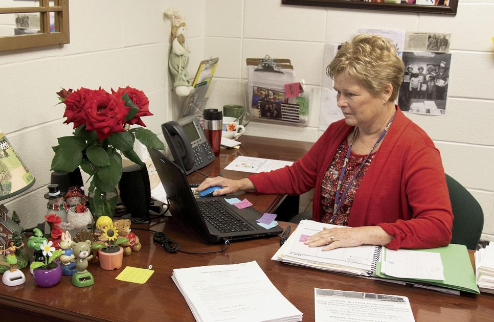 Lithia Springs Elementary school counselor retiring from her "calling
