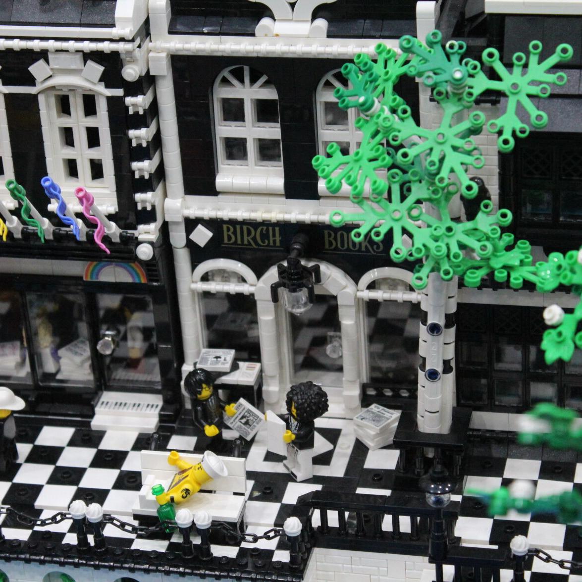 Endless creativity': Lego convention draws enthusiasts from across the  southeast, Local News