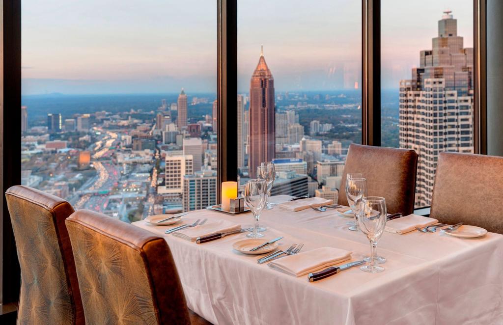 crab404 and 285 colonial kitchen have opened in sandy springs business mdjonline com