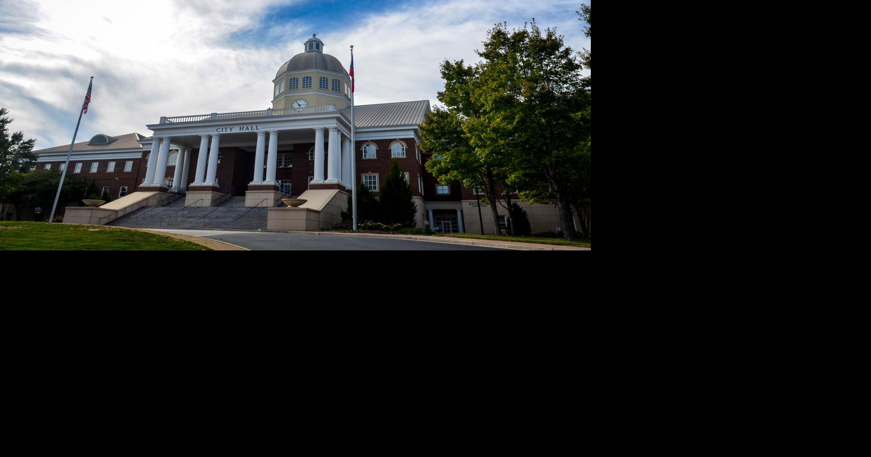 Roswell extends togo alcohol and temporary signage for businesses