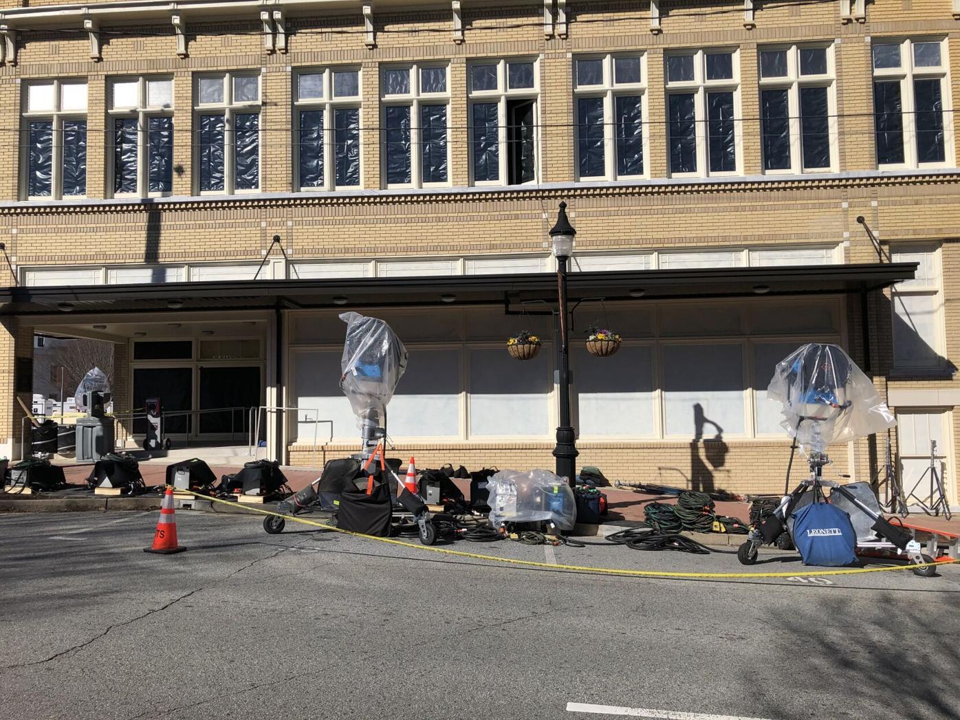 Marvel Universe Sets Up Shop For Filming In Downtown Canton Georgia News Mdjonline Com