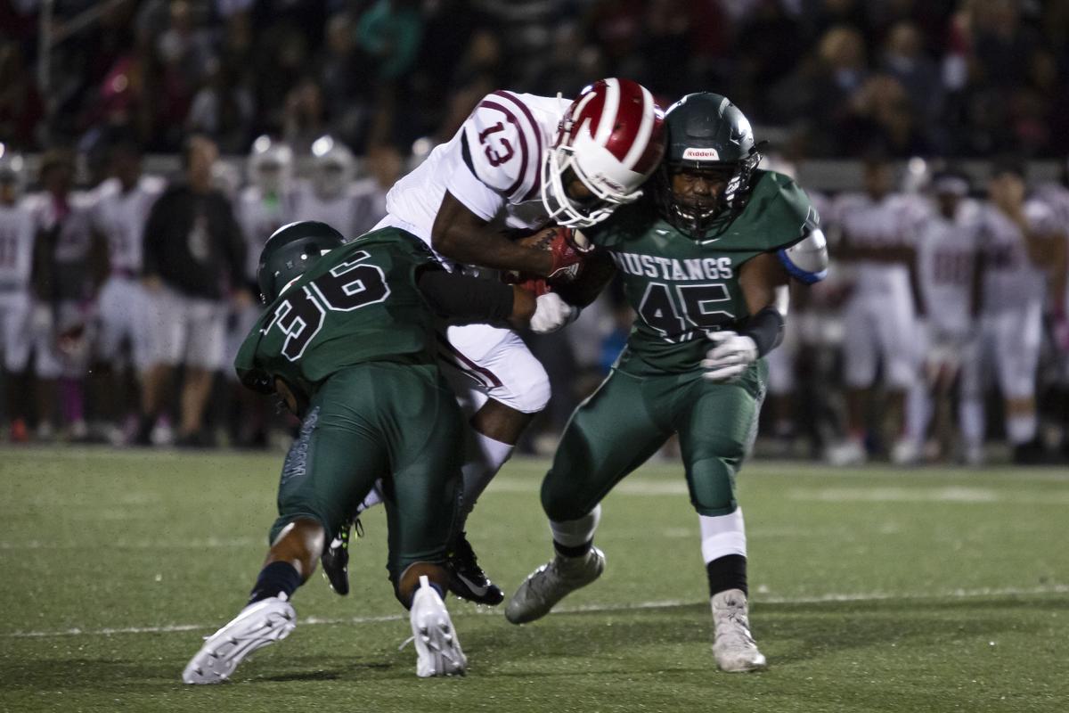 Hillgrove Rallies In Second Half For Win Against Kennesaw Mountain Cobb Football Friday Mdjonline Com