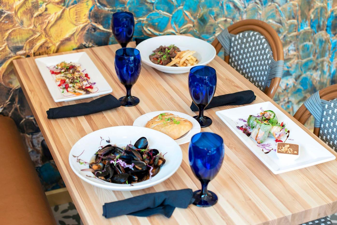 crab404 and 285 colonial kitchen have opened in sandy springs business mdjonline com